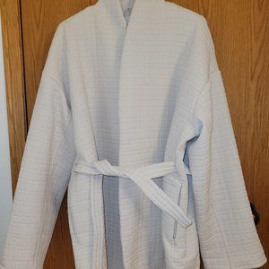 Lululemon Serene Travels Wrap Quilted Jacket with Belt Size 10, Light Ivory